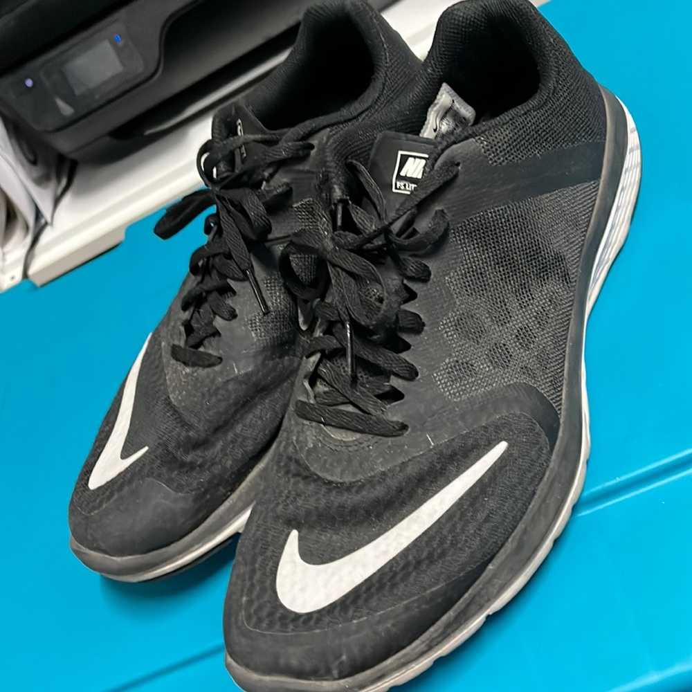 Nike FS Lite Run 3 SZ 11